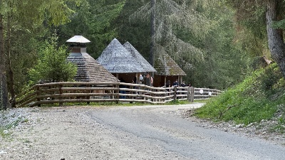 Grillplatz Stocker, Oberolang/Pustertal (c) Manfred, OE7AAI Grillplatz Stocker, Oberolang/Pustertal (c) Manfred, OE7AAI